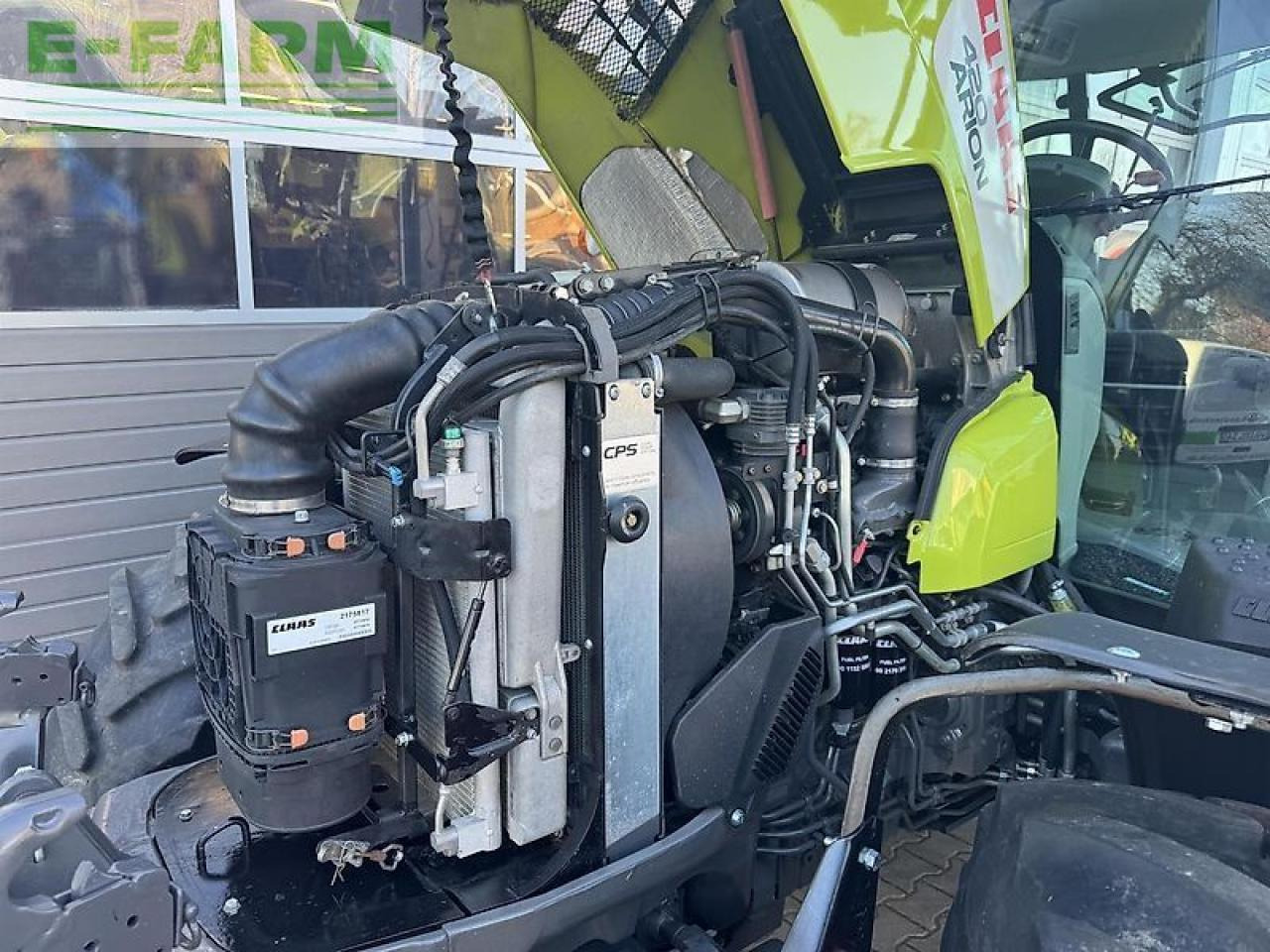 Tracteur agricole CLAAS arion 420 cis a32