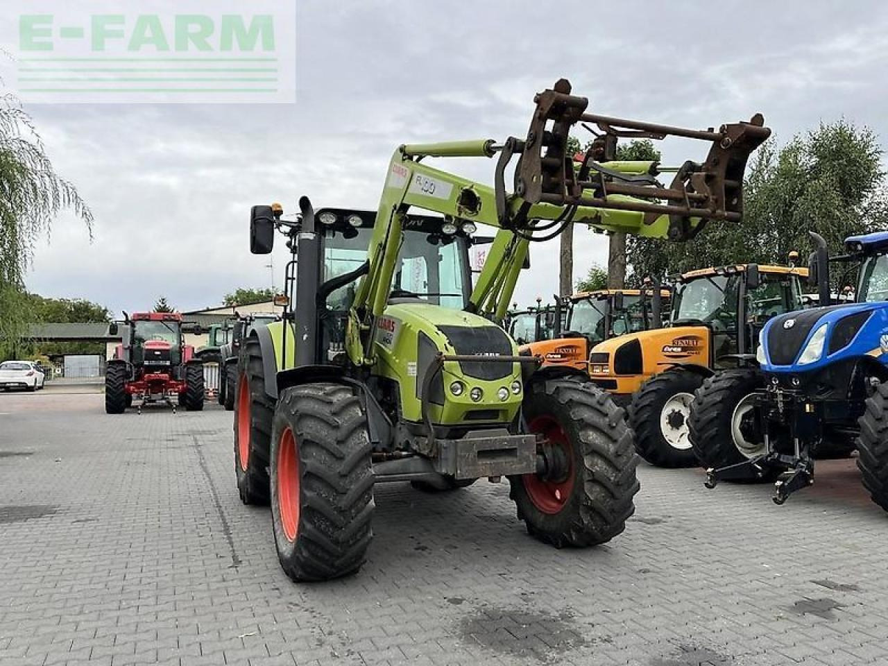 Tracteur agricole CLAAS arion 420 cis + claas fl100