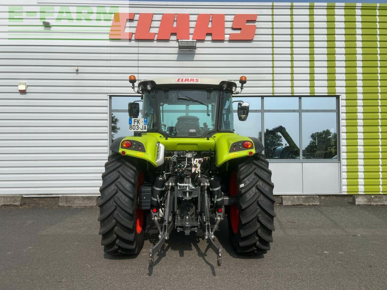 Tracteur agricole CLAAS arion 420 m