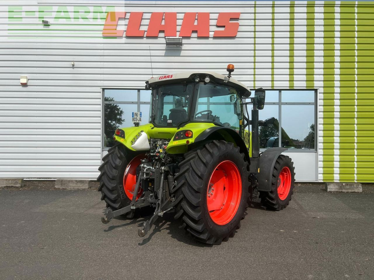 Tracteur agricole CLAAS arion 420 m