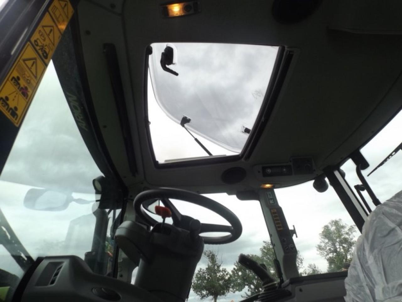 Tracteur agricole CLAAS arion 430 mr advance
