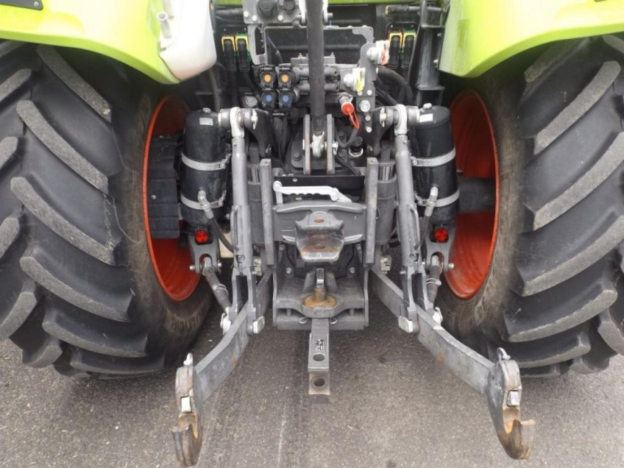 Tracteur agricole CLAAS arion 430 mr advance