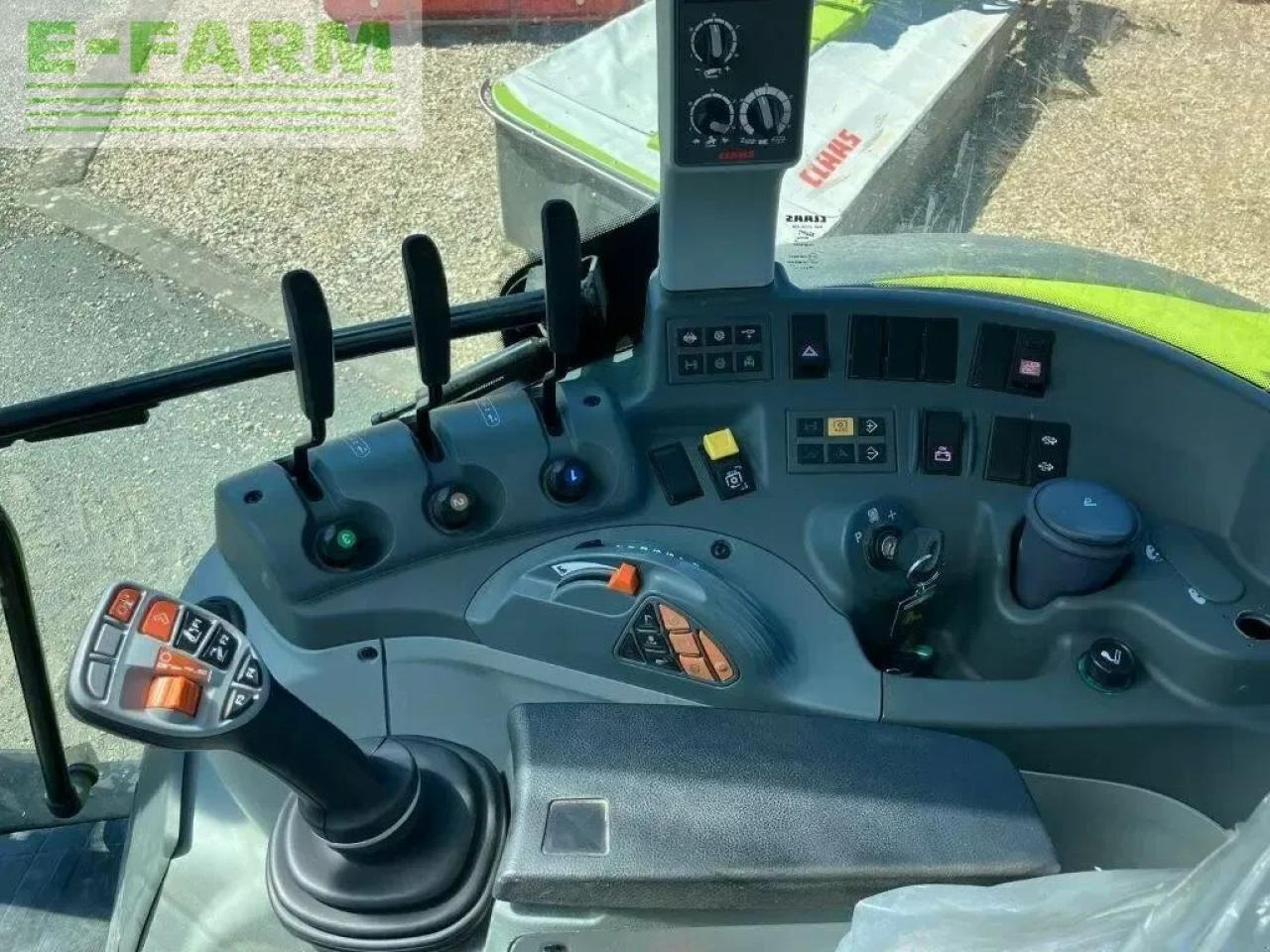 Tracteur agricole CLAAS arion 430 panoramic