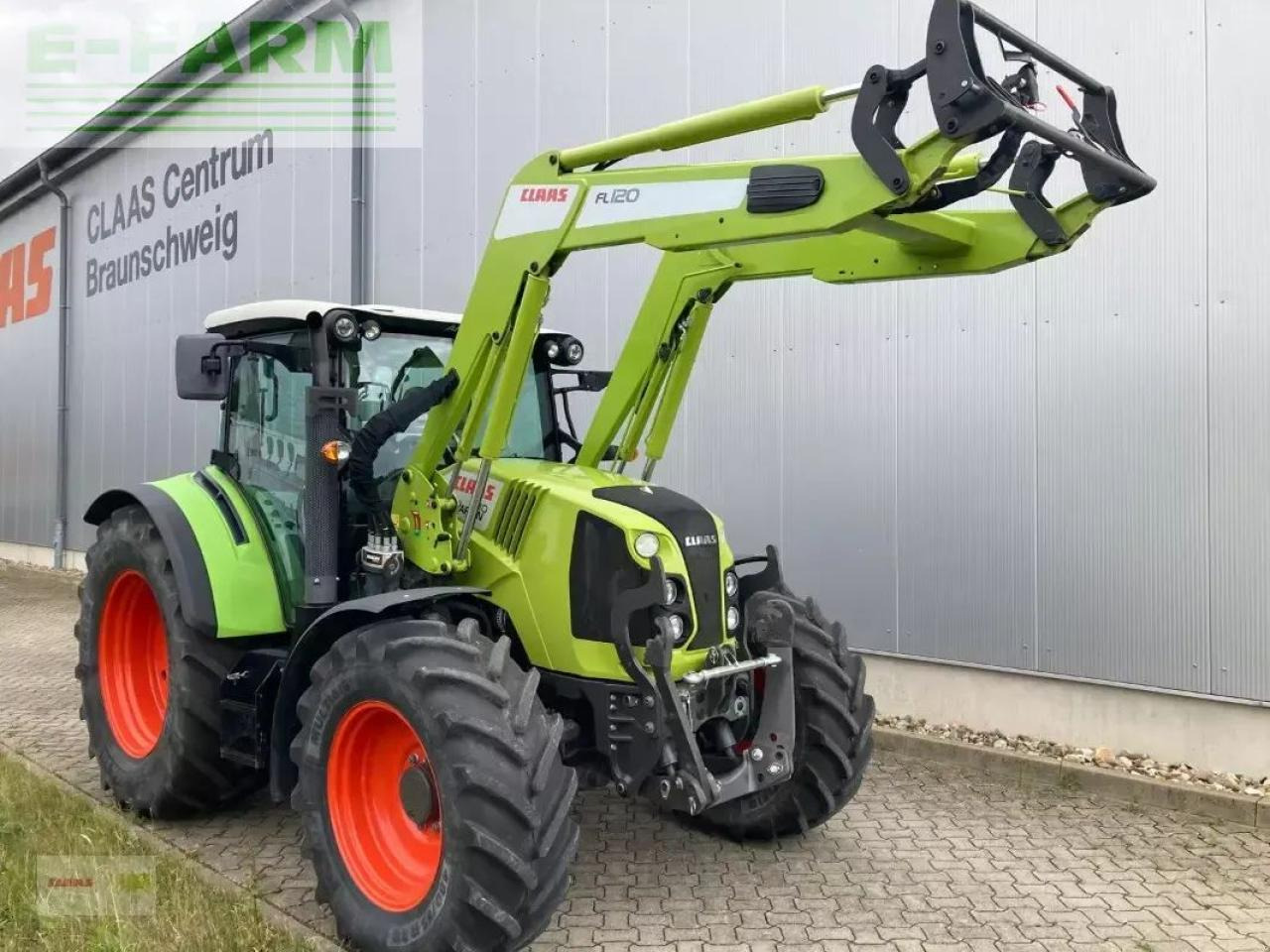Tracteur agricole CLAAS arion 440