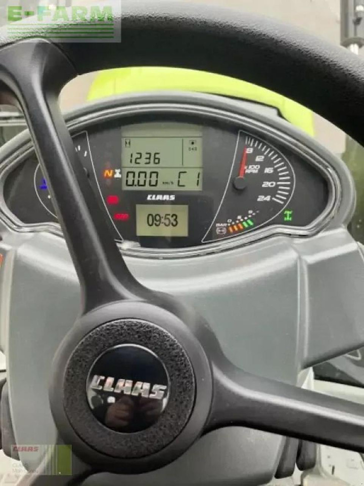 Tracteur agricole CLAAS arion 440