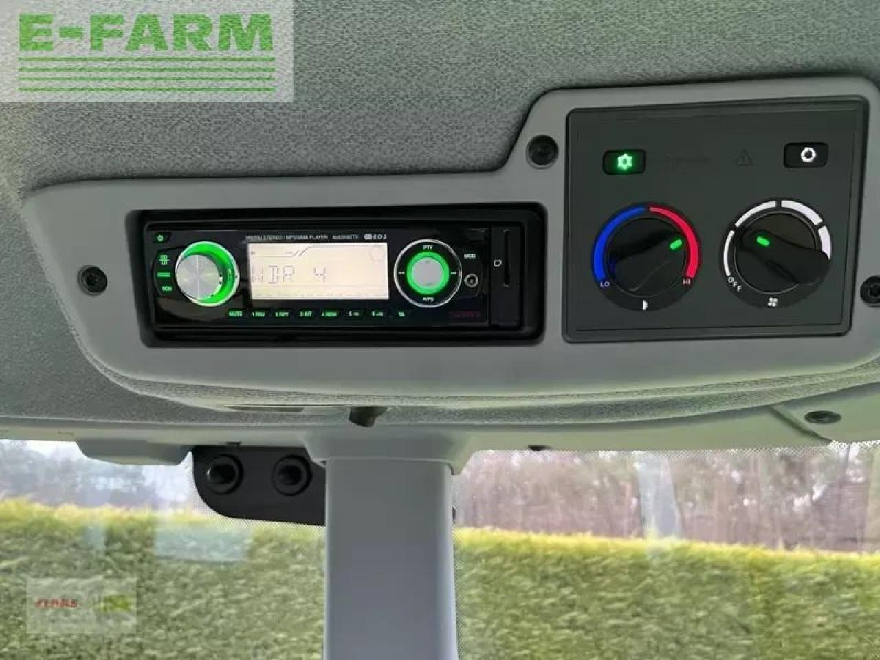 Tracteur agricole CLAAS arion 440