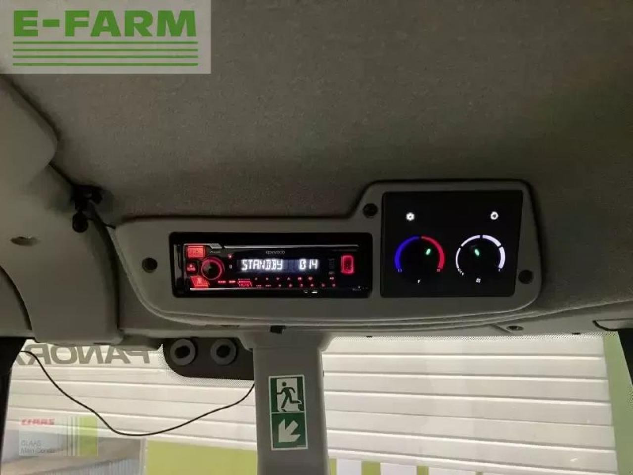 Tracteur agricole CLAAS arion 440