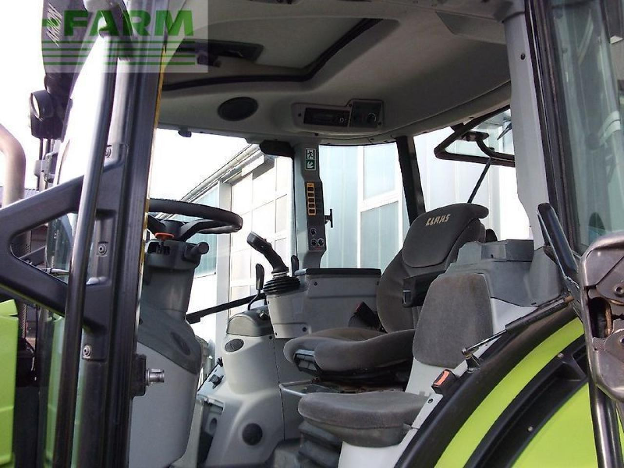 Tracteur agricole CLAAS arion 440 advanced