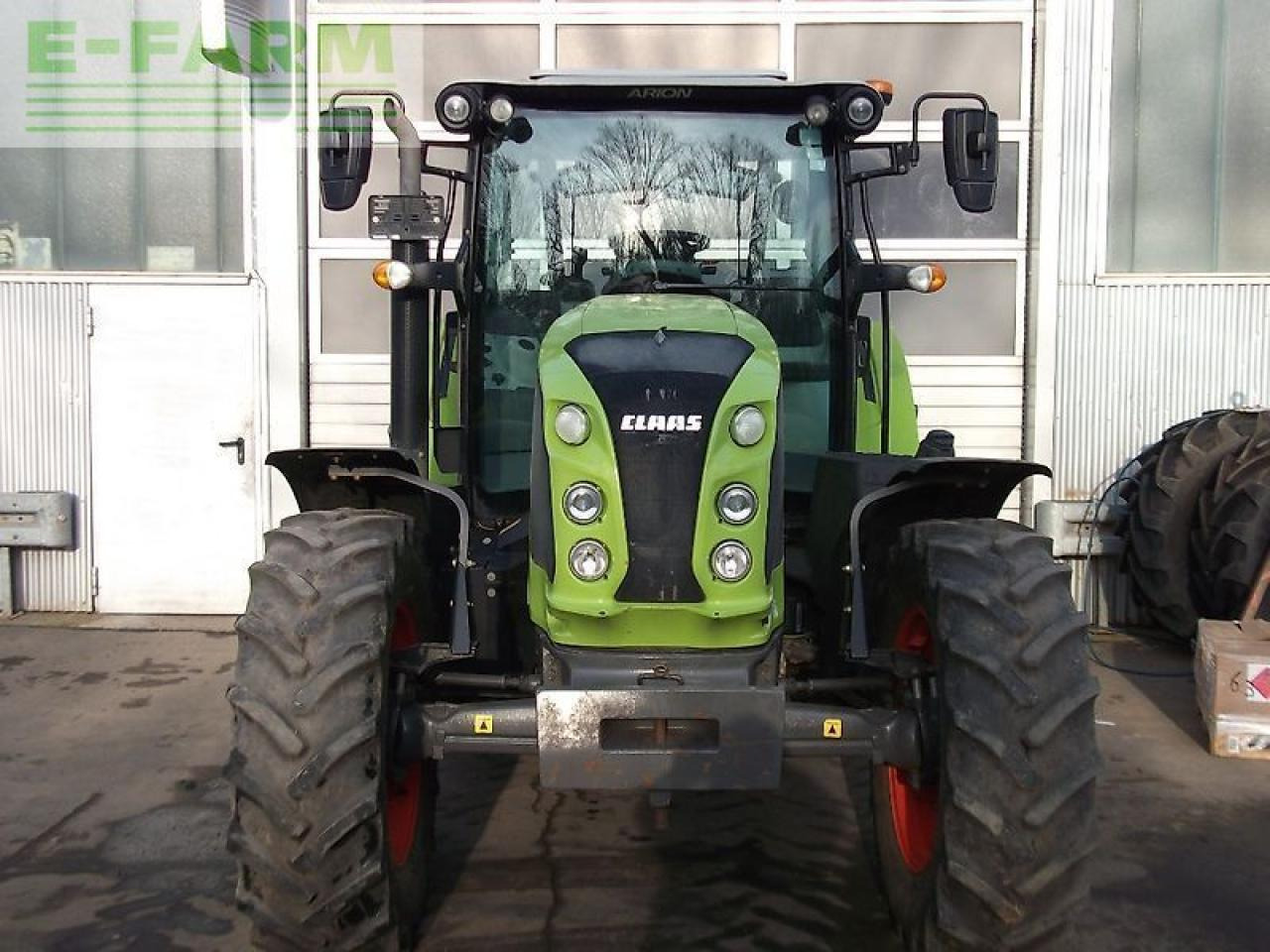 Tracteur agricole CLAAS arion 440 advanced