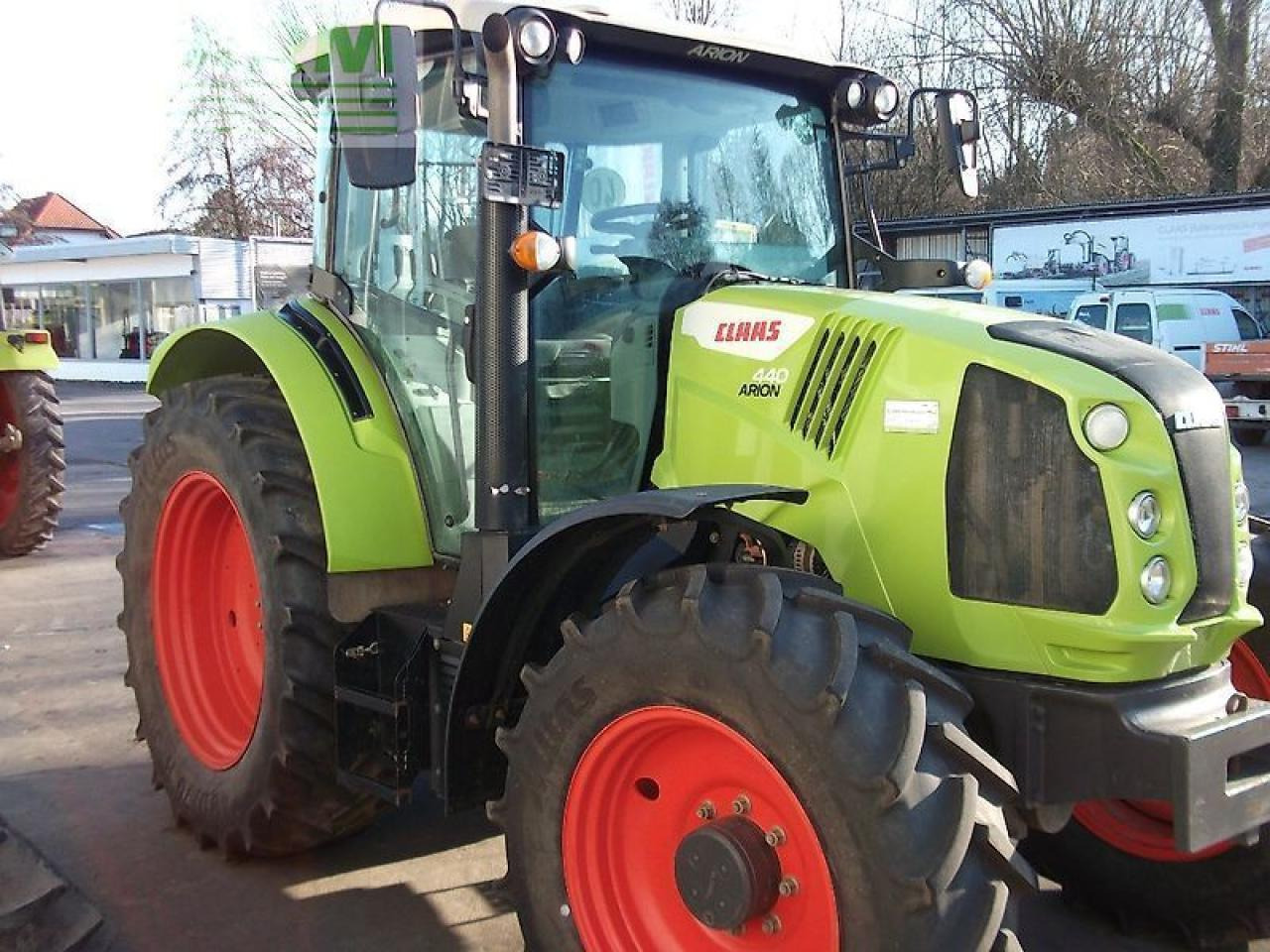 Tracteur agricole CLAAS arion 440 advanced