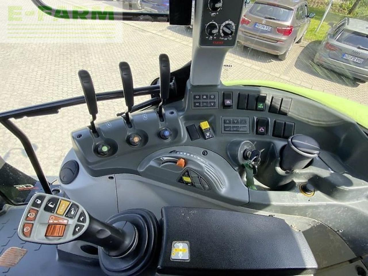 Tracteur agricole CLAAS arion 440 cis CIS
