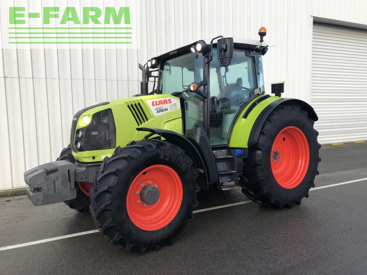 Tracteur agricole CLAAS arion 450 (a53/500)