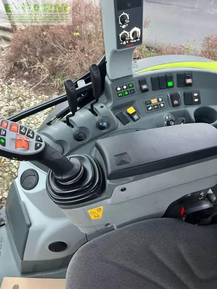 Tracteur agricole CLAAS arion 450 cis CIS