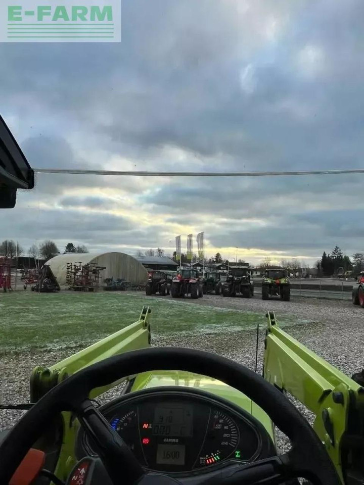 Tracteur agricole CLAAS arion 450 cis CIS