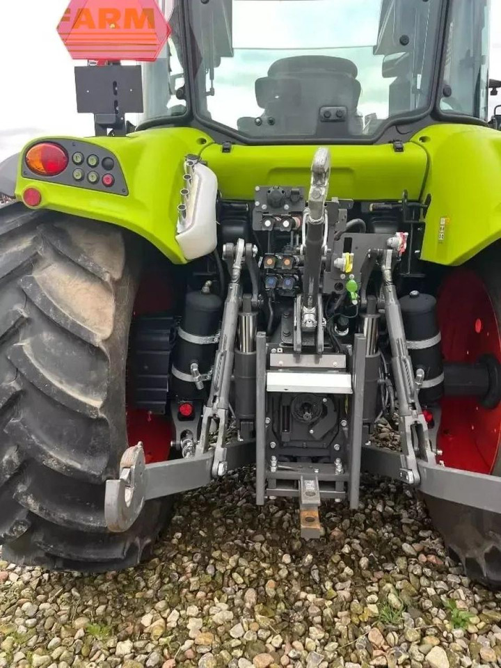 Tracteur agricole CLAAS arion 450 cis CIS