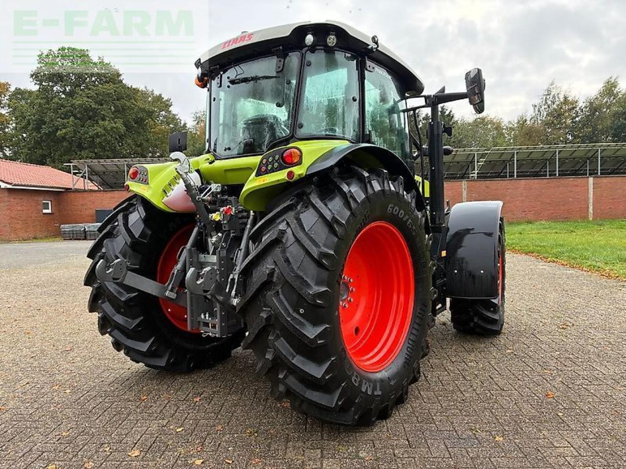 Tracteur agricole CLAAS arion 450 cis CIS