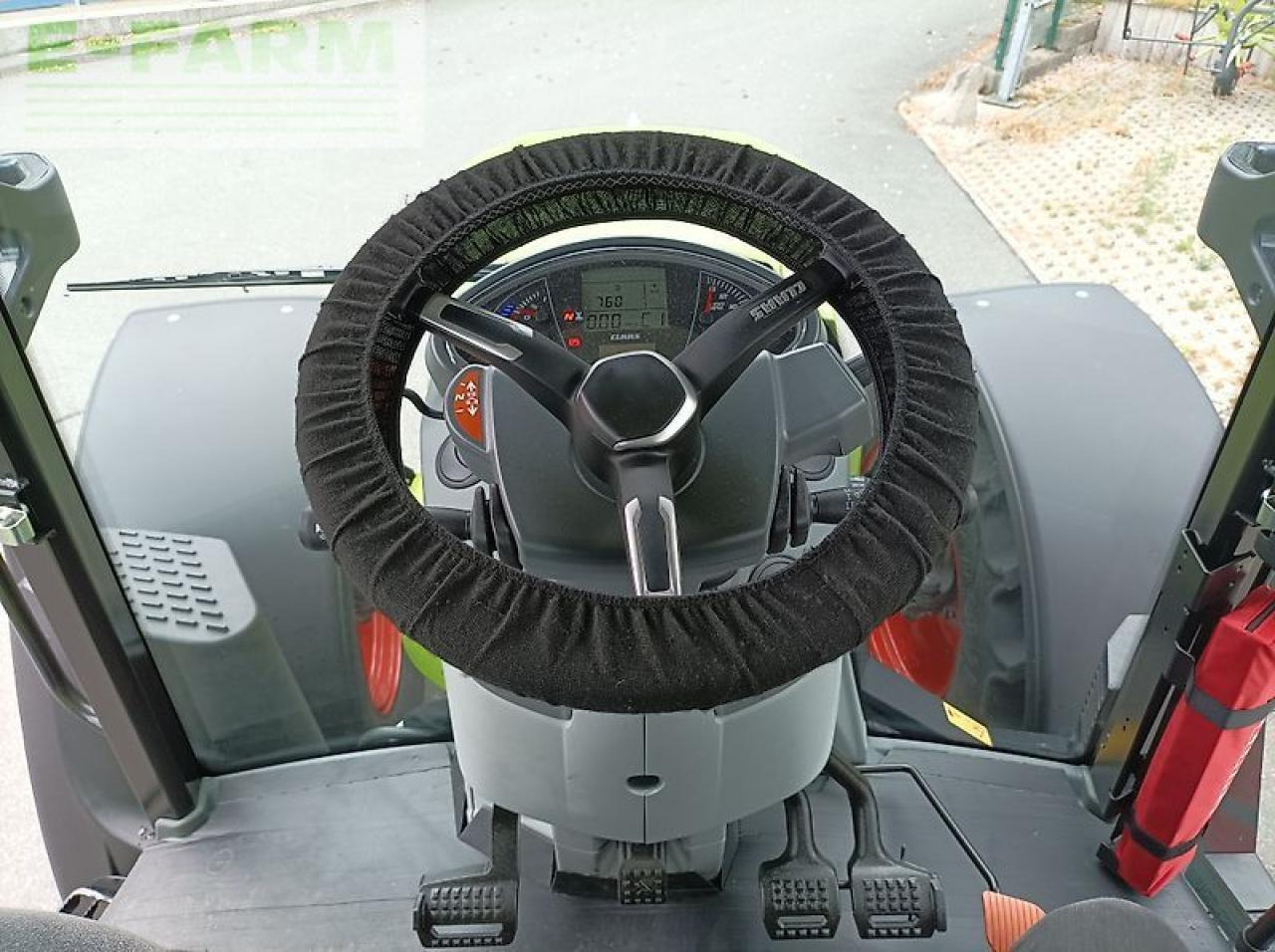 Tracteur agricole CLAAS arion 450 cis CIS