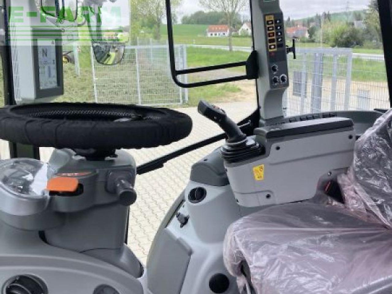 Tracteur agricole CLAAS arion 450 cis+ CIS+