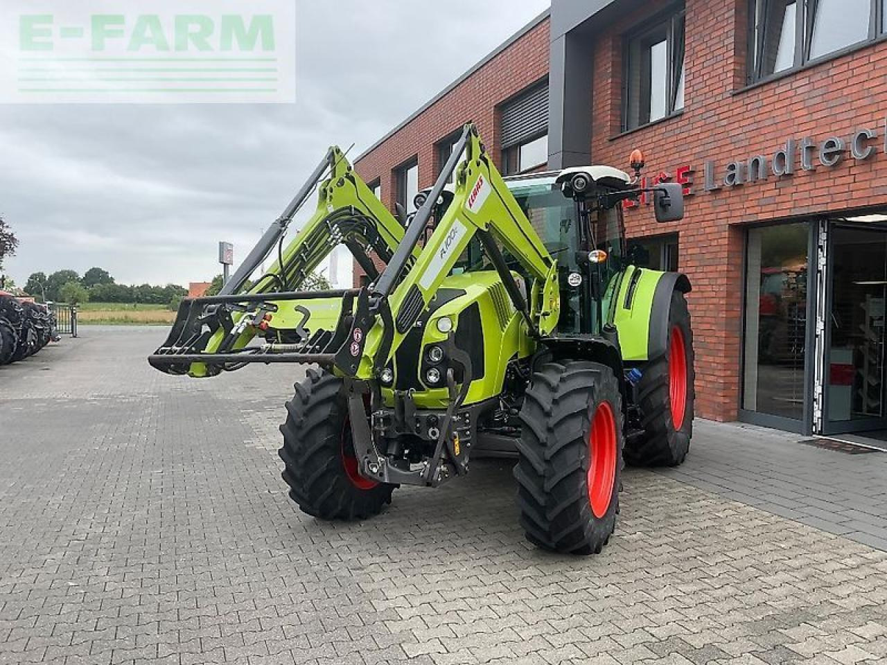 Tracteur agricole CLAAS arion 450 cis CIS