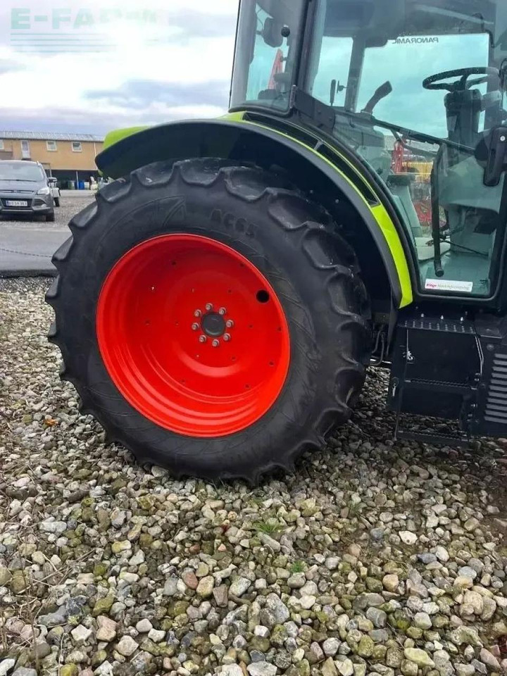 Tracteur agricole CLAAS arion 450 cis CIS