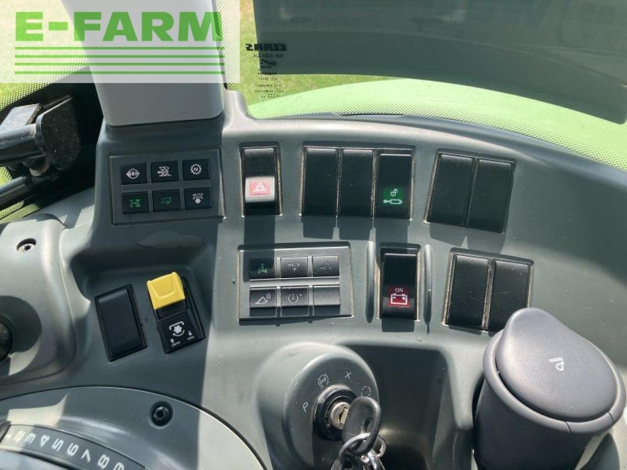 Tracteur agricole CLAAS arion 450 cis panoramic