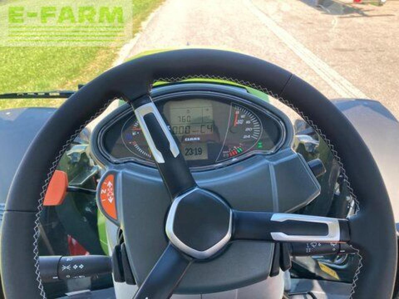 Tracteur agricole CLAAS arion 450 cis panoramic CIS