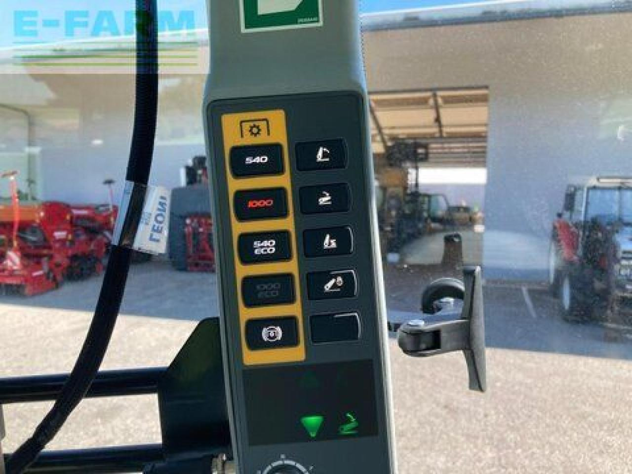 Tracteur agricole CLAAS arion 450 cis panoramic CIS