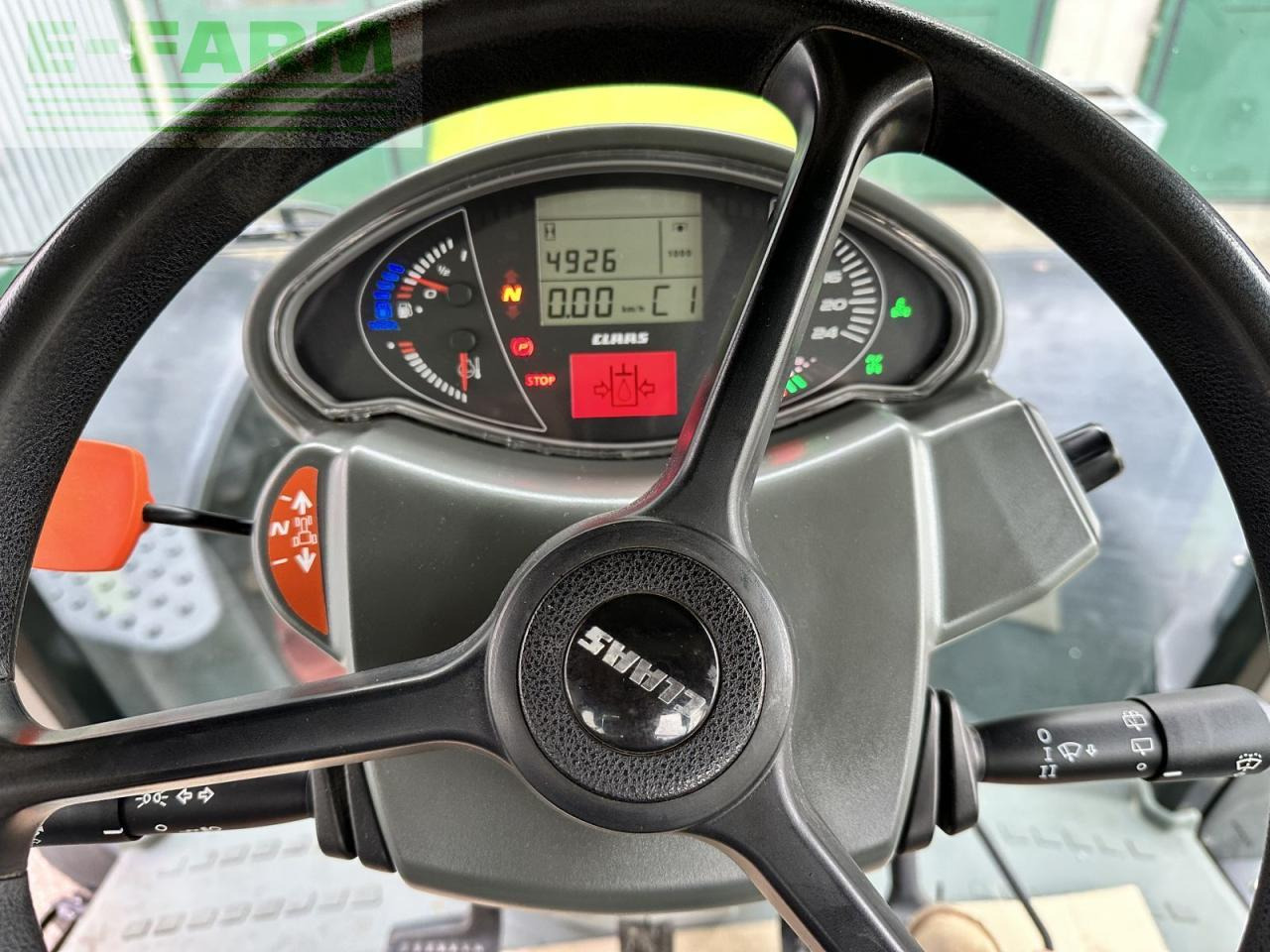 Tracteur agricole CLAAS arion 460