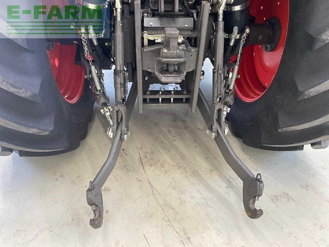 Tracteur agricole CLAAS arion 460 cis CIS