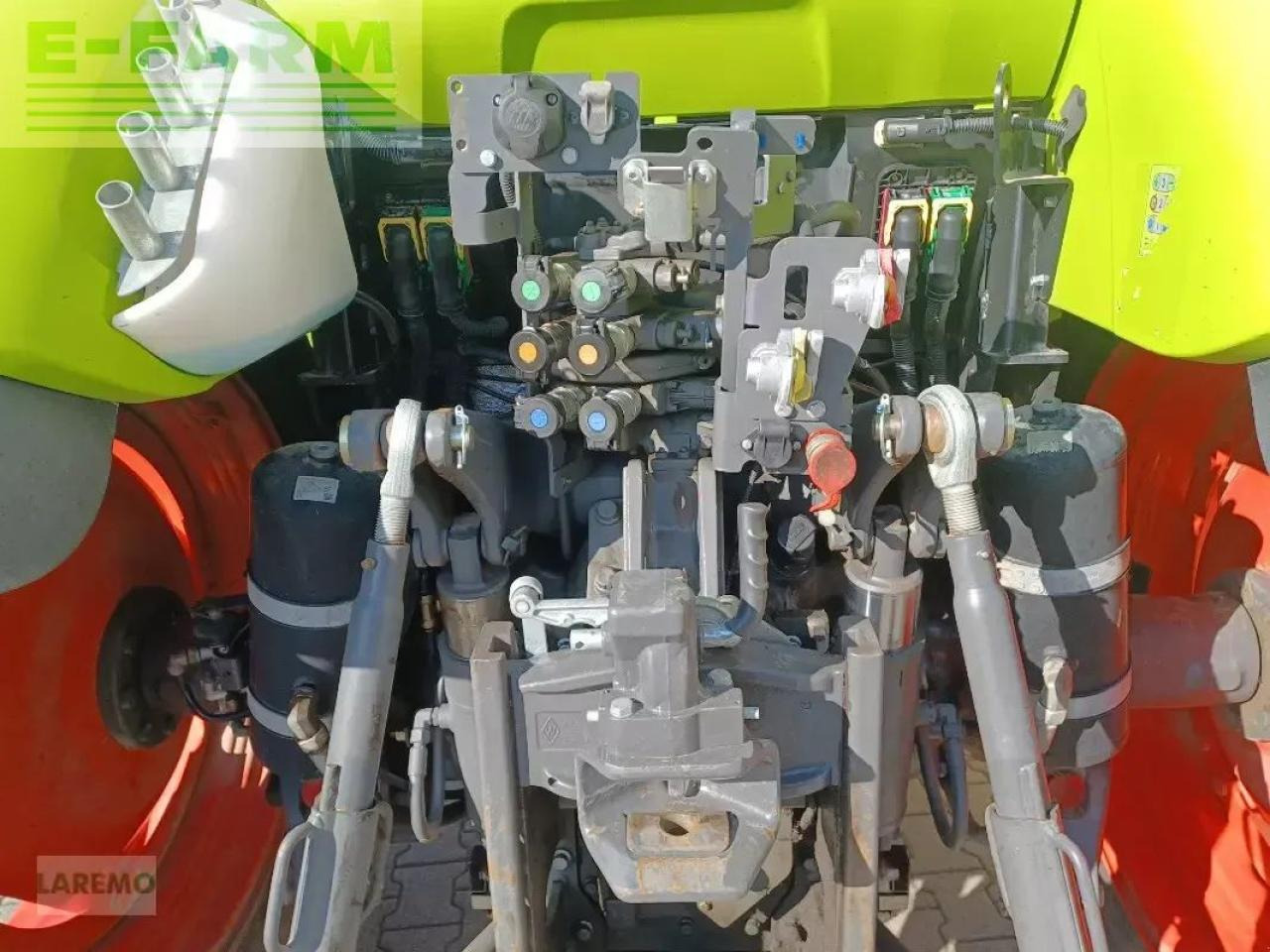 Tracteur agricole CLAAS arion 460 cis CIS