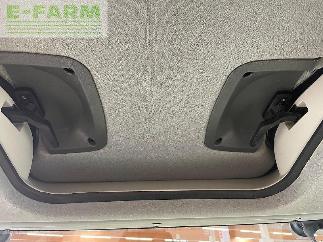 Tracteur agricole CLAAS arion 460 cis CIS