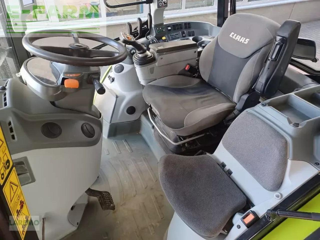 Tracteur agricole CLAAS arion 460 cis CIS