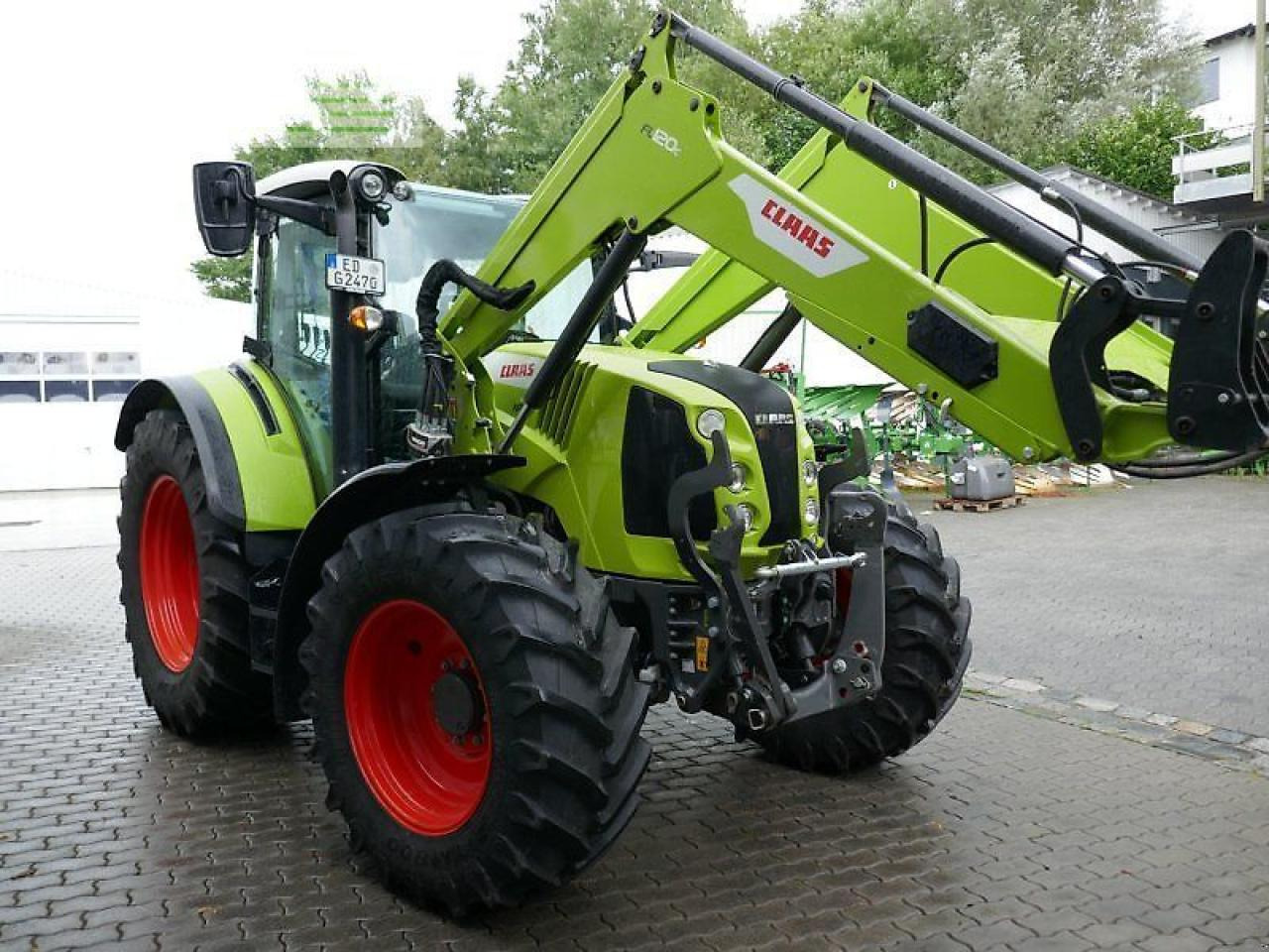 Tracteur agricole CLAAS arion 470 cis