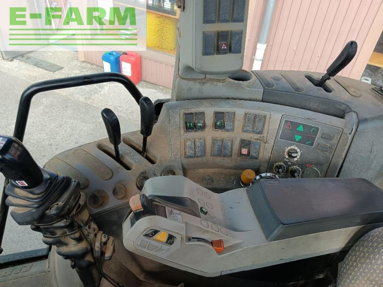 Tracteur agricole CLAAS arion 510