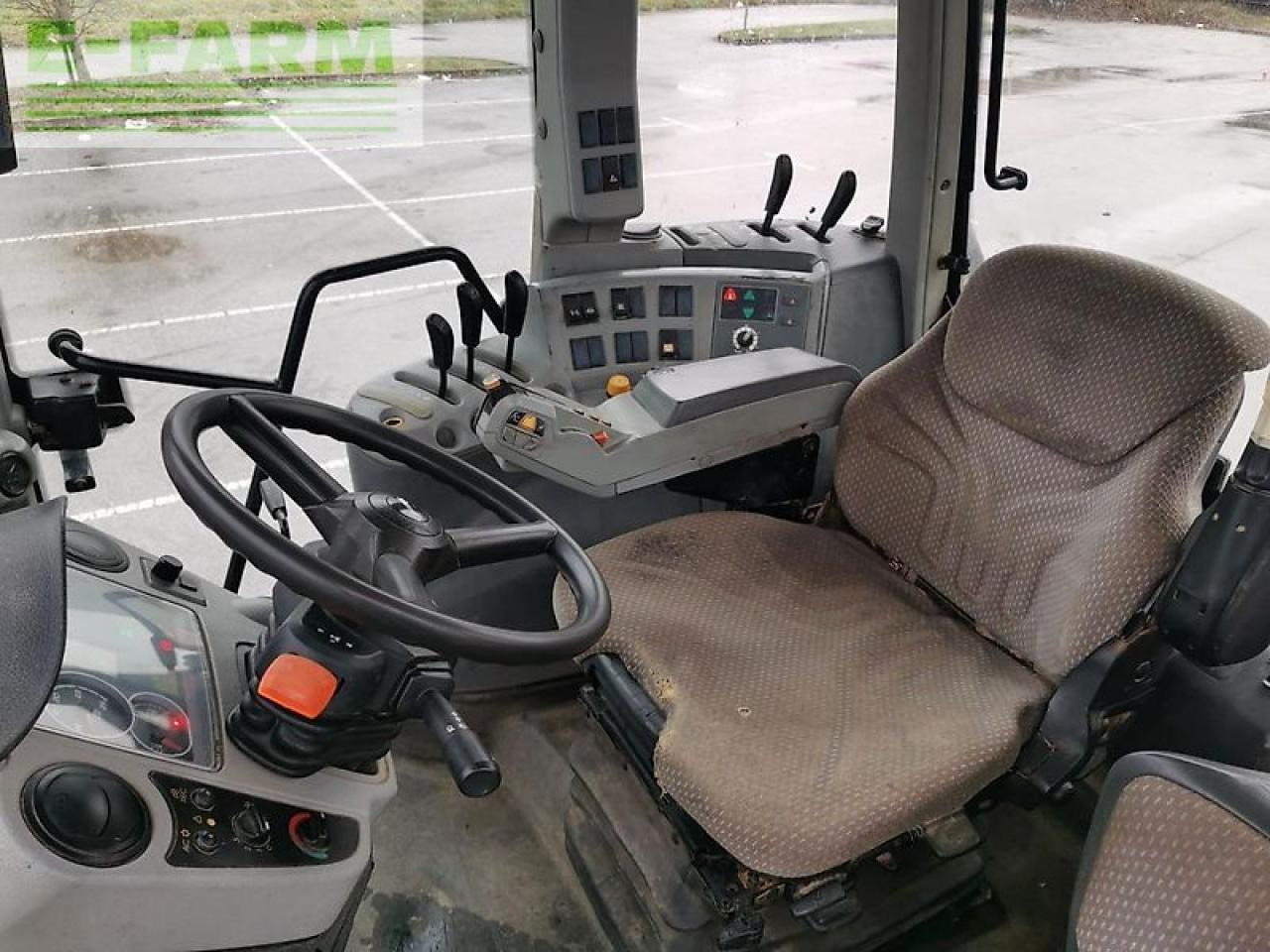 Tracteur agricole CLAAS arion 510