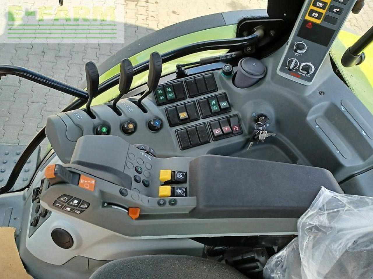 Tracteur agricole CLAAS arion 510 cis