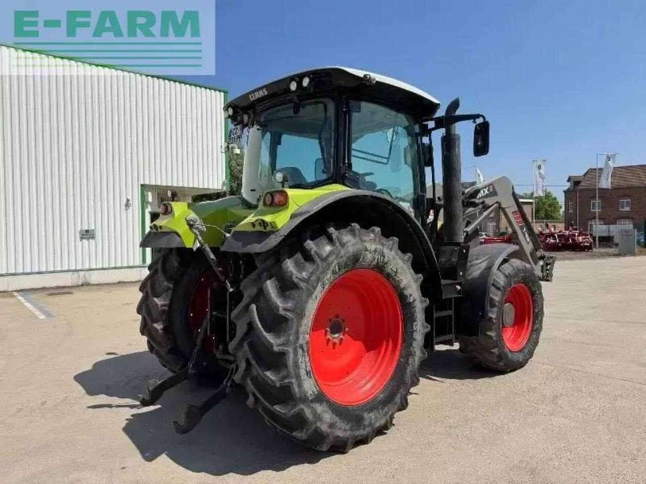 Tracteur agricole CLAAS arion 520