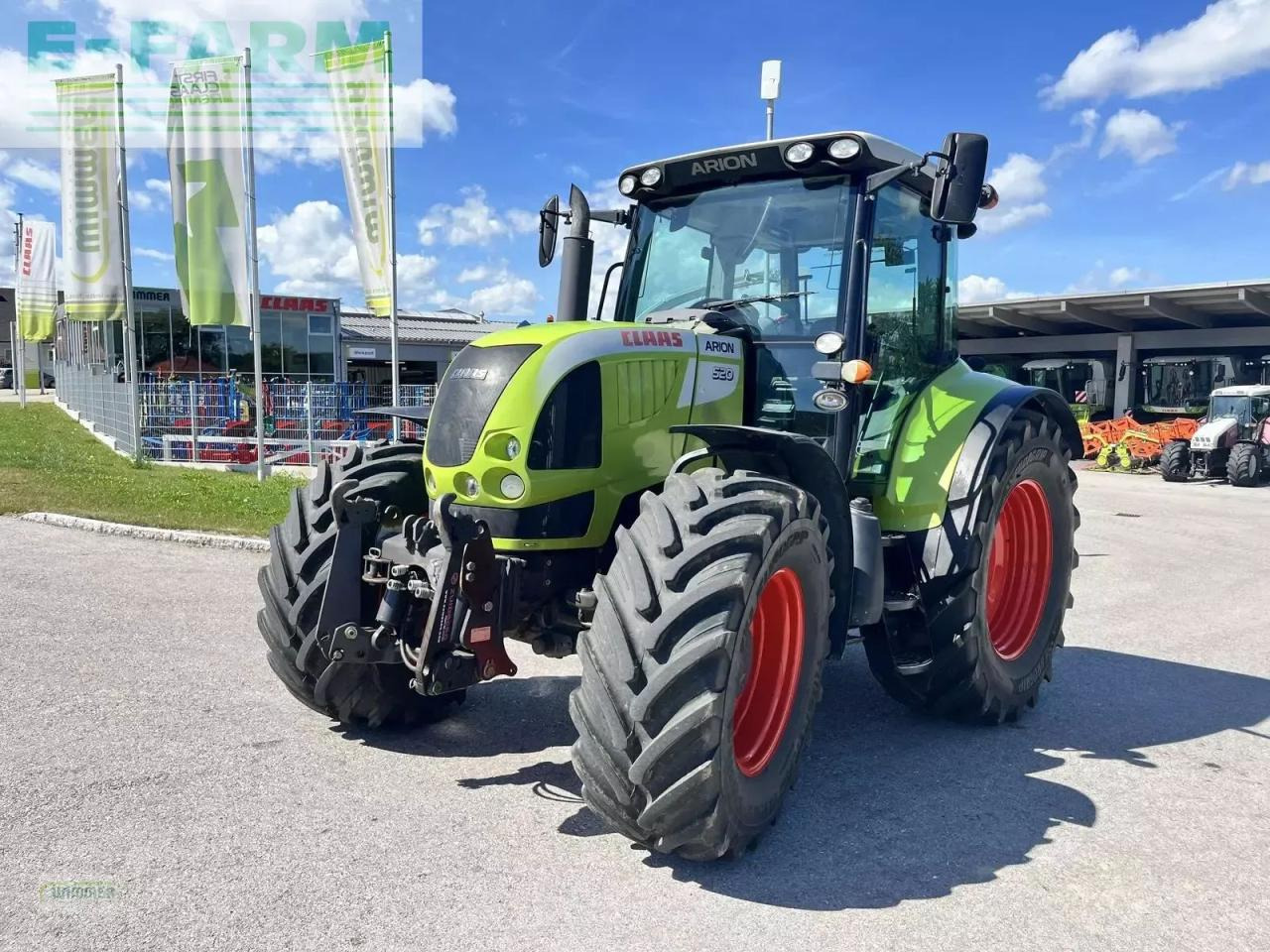 Tracteur agricole CLAAS arion 520