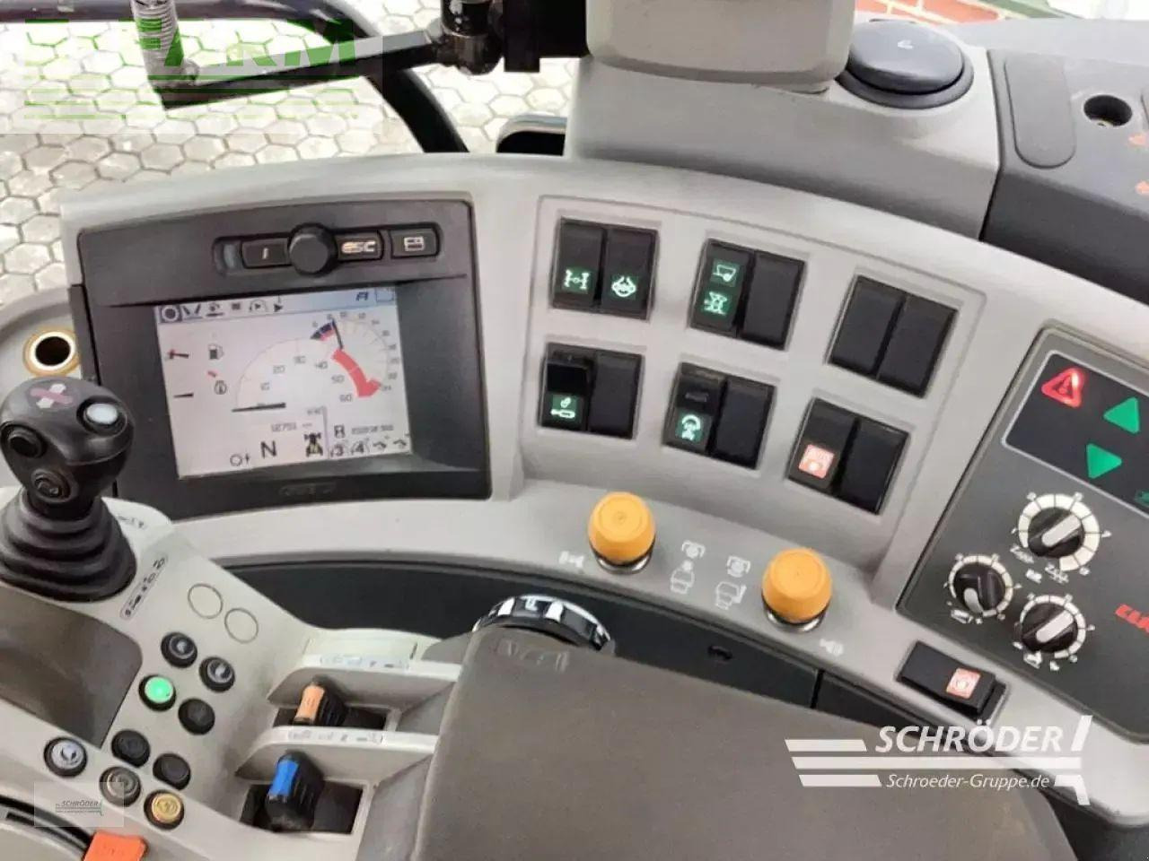 Tracteur agricole CLAAS arion 520 cebis