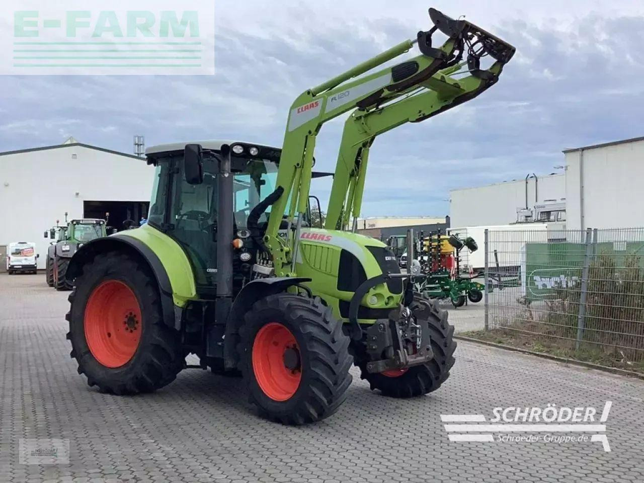 Tracteur agricole CLAAS arion 520 cebis