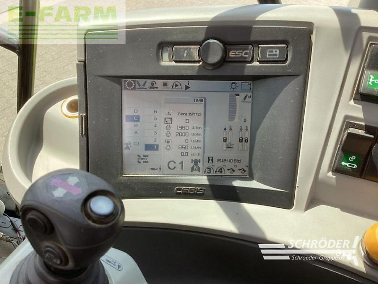 Tracteur agricole CLAAS arion 520 cebis CEBIS