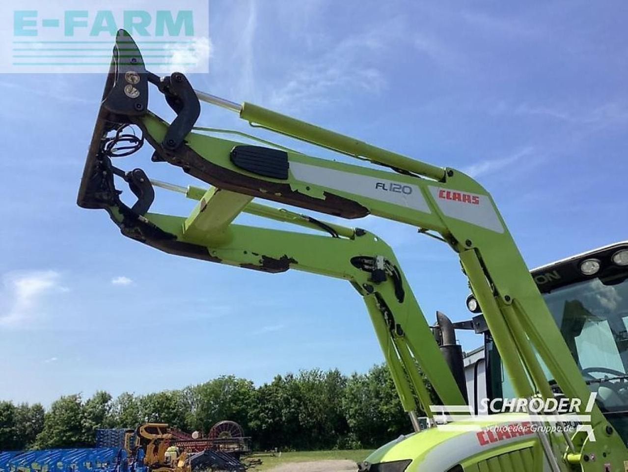 Tracteur agricole CLAAS arion 520 cebis CEBIS