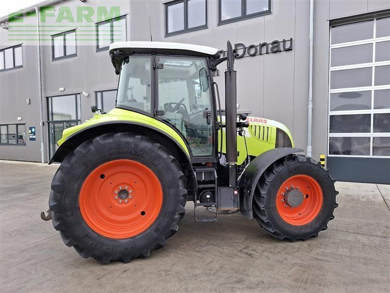 Tracteur agricole CLAAS arion 520 cis