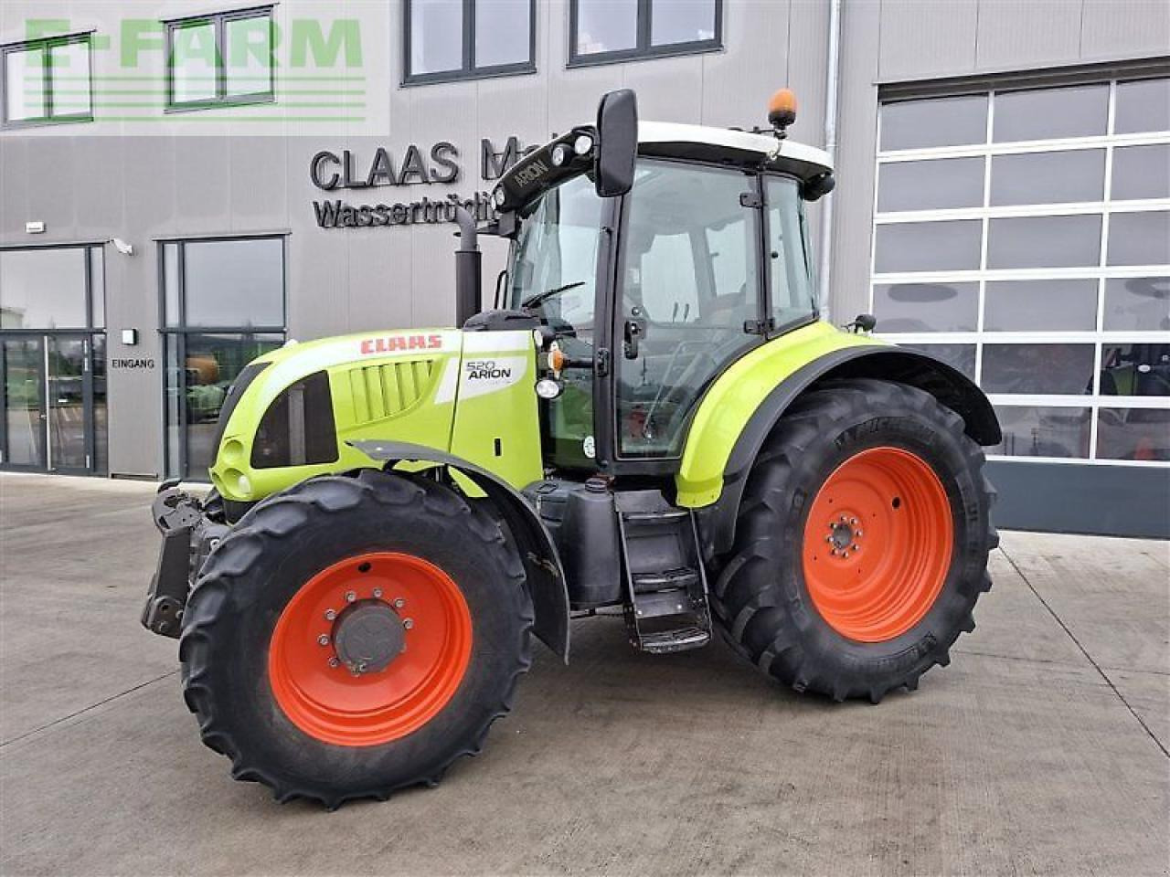 Tracteur agricole CLAAS arion 520 cis