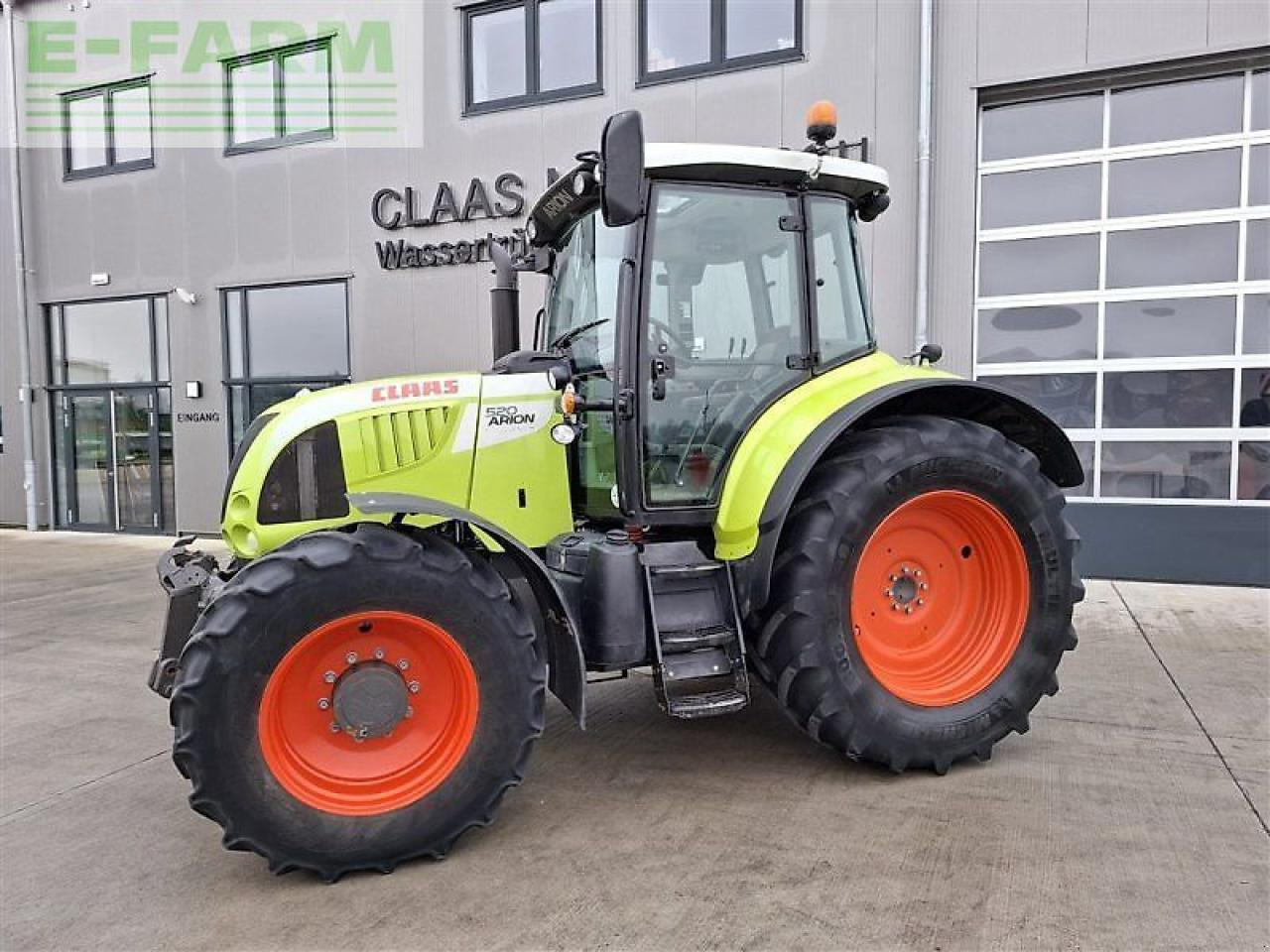 Tracteur agricole CLAAS arion 520 cis