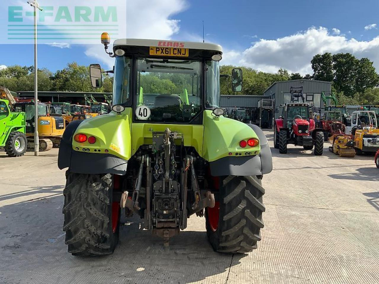 Tracteur agricole CLAAS arion 520 tractor (st23446)