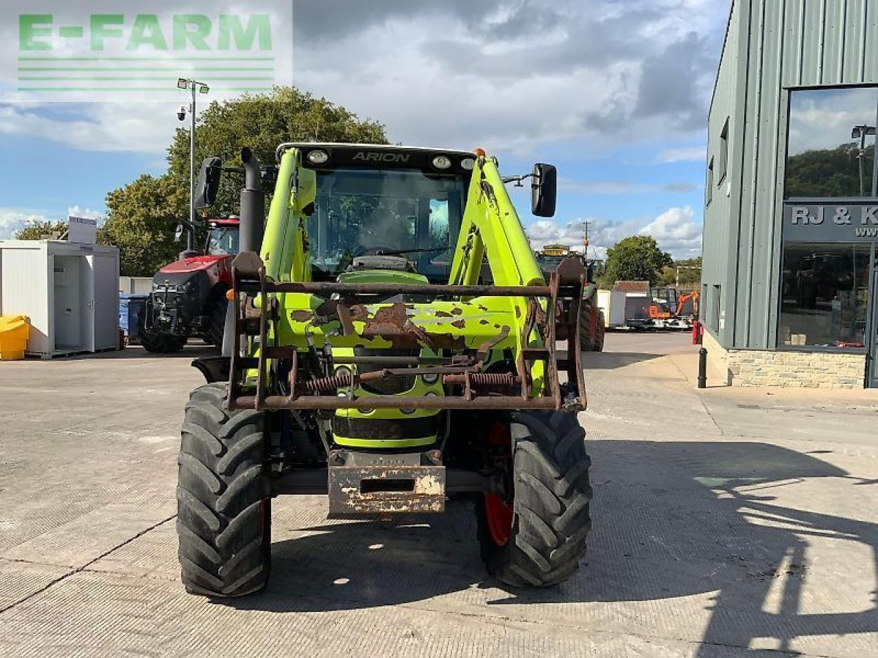 Tracteur agricole CLAAS arion 520 tractor (st23446)