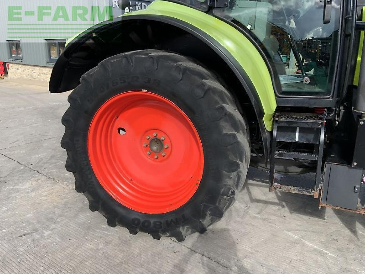 Tracteur agricole CLAAS arion 520 tractor (st23446)