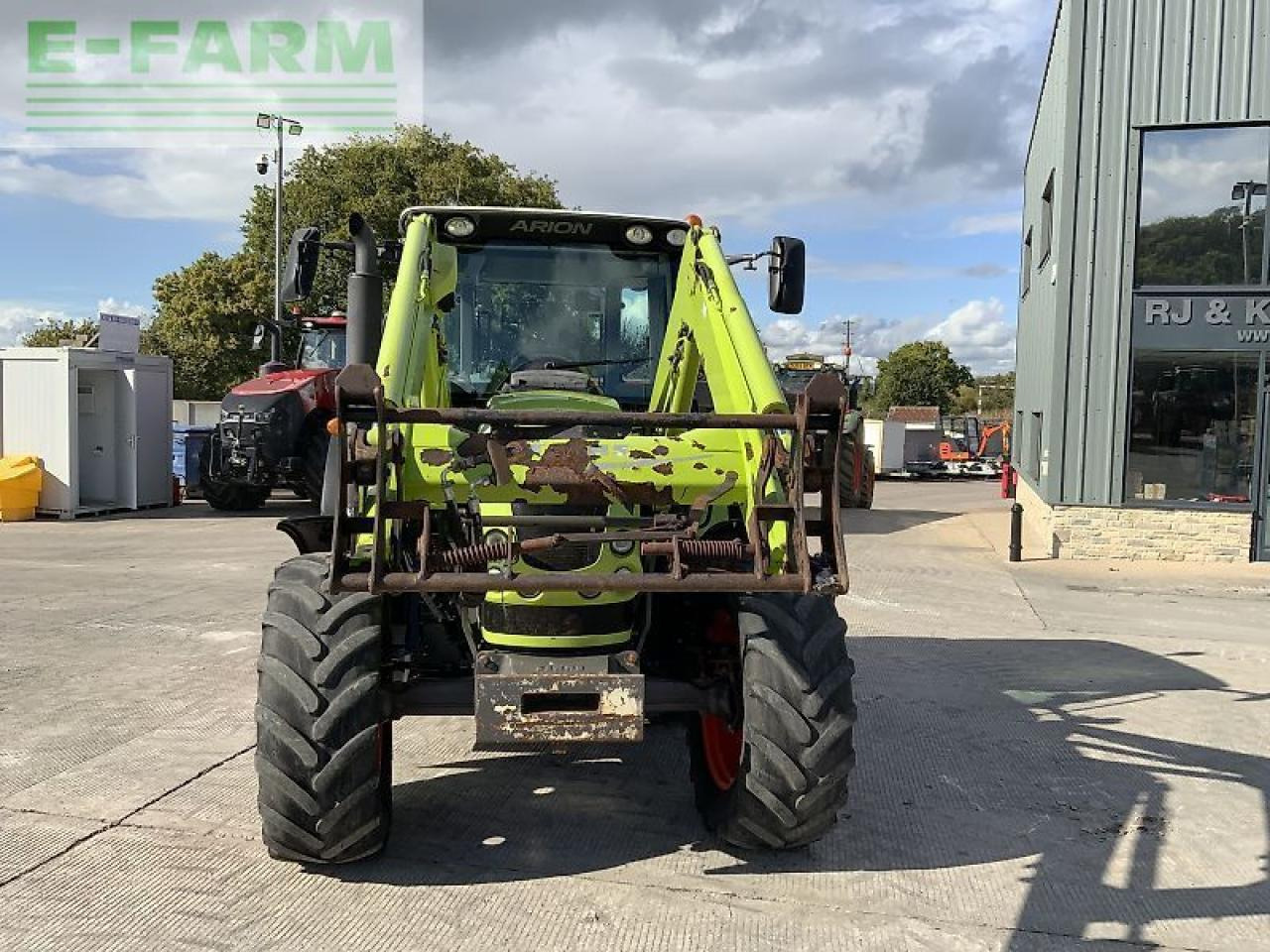 Tracteur agricole CLAAS arion 520 tractor (st23446)