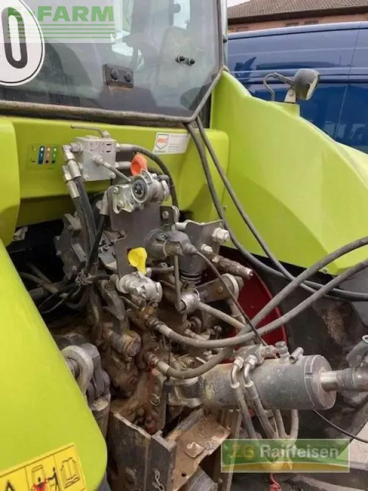 Tracteur agricole CLAAS arion 530
